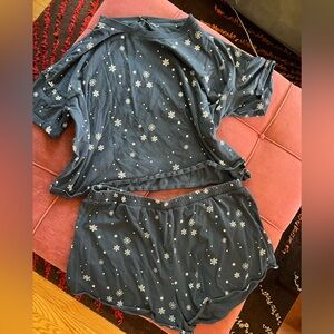 Monki Snowflake Pajama Set Navy Cotton Lounge Top Shorts Size M/ L